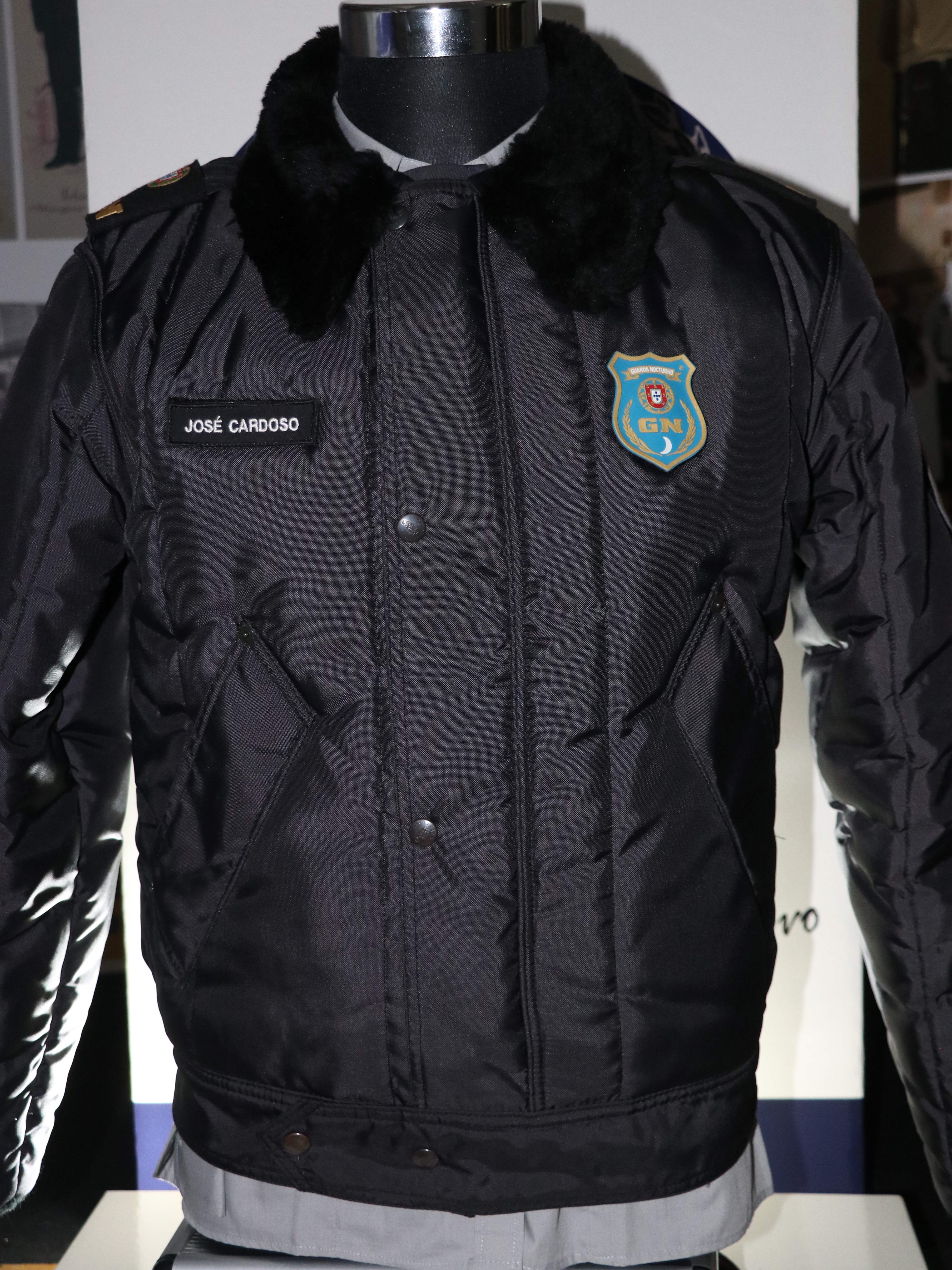 Blusão de inverno da Refrigee