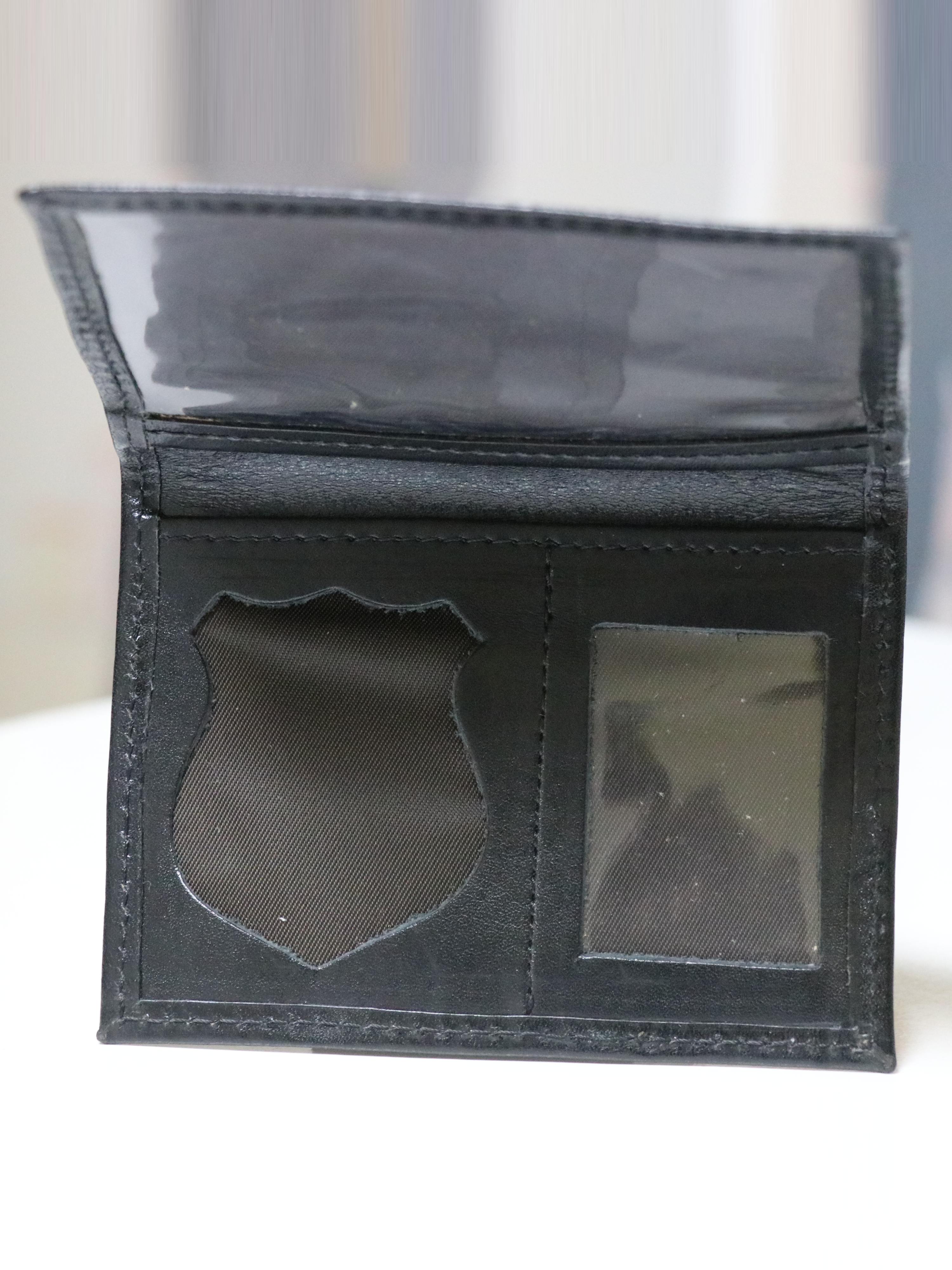 Carteira de bolso de identificação