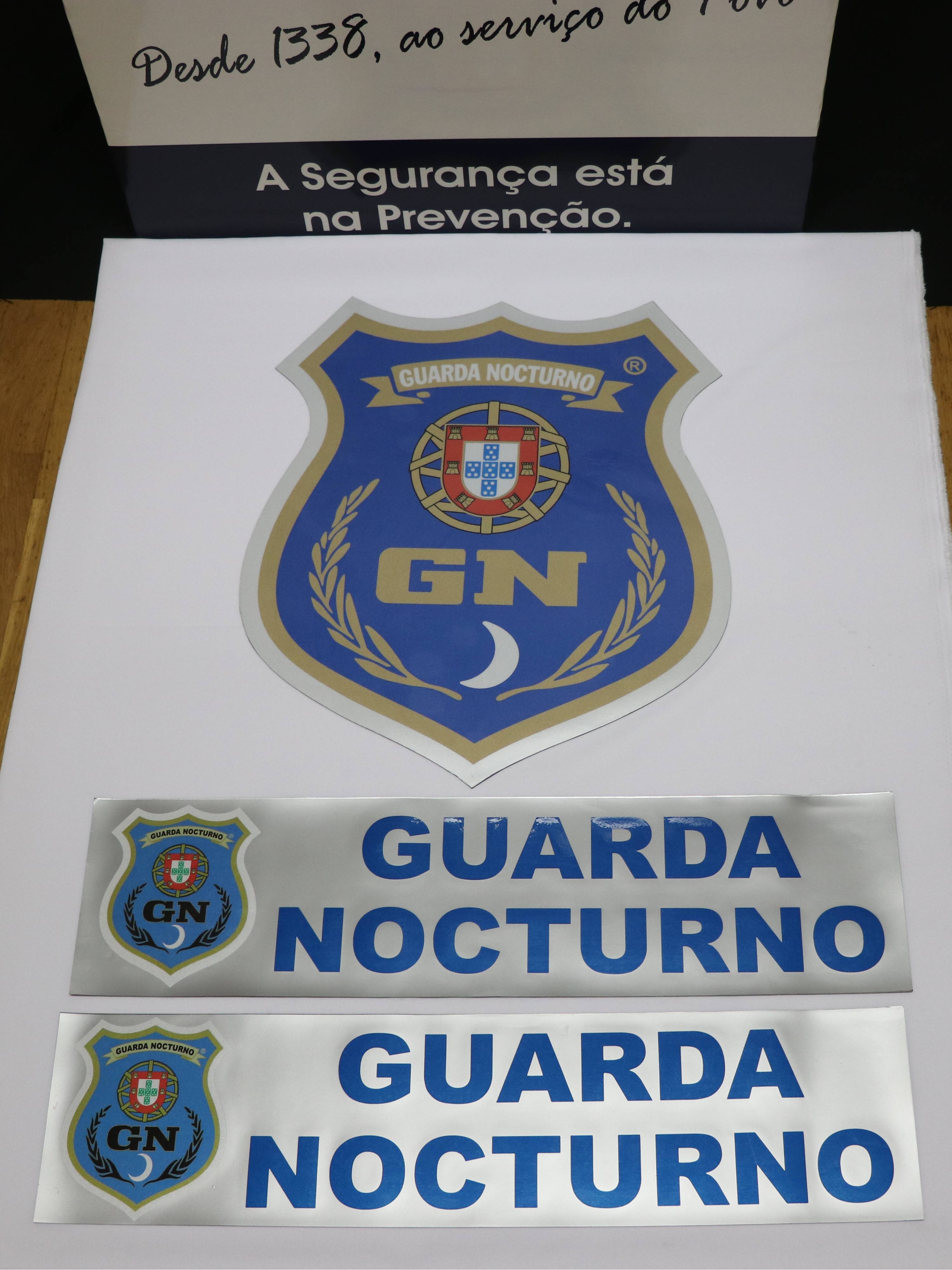 Conjunto de placas para viaturas